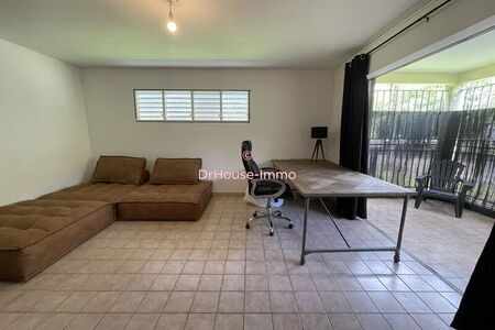 AppartementT3 de 59 m² au rez-de-chaussée