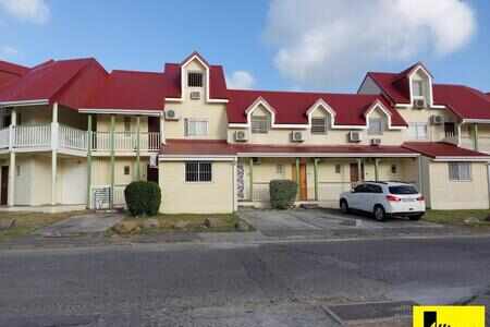 One Bed Condo In Concordia