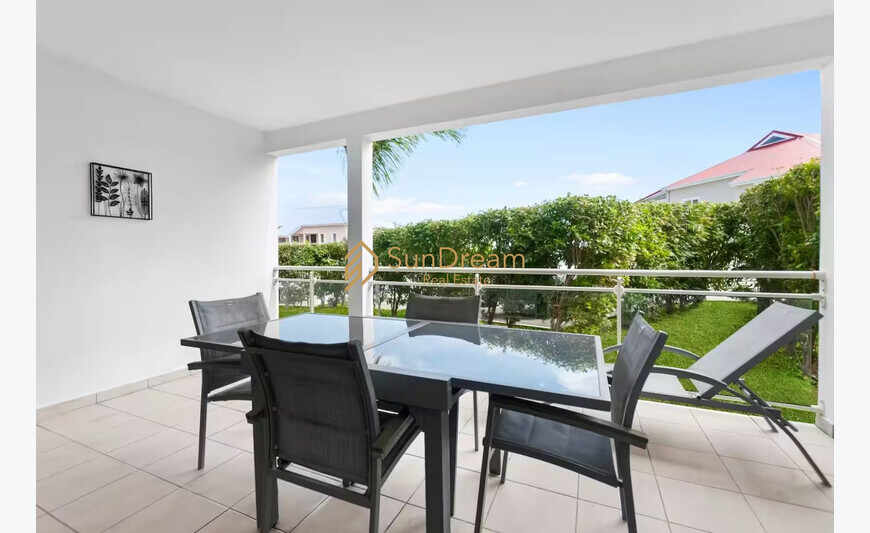 Cul de Sac Appartement T2 meublé avec terrasse et jardin