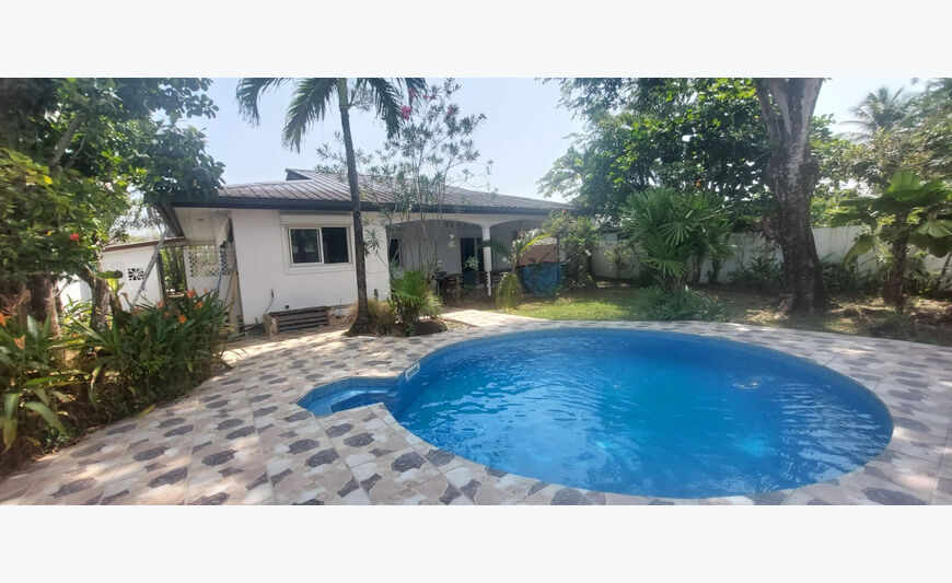 Villa T4 avec piscine à Remire-Montjoly proche parc Lindor