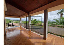 Fort De France Redoute : Villa F4/5 + F2 sur 820m² de