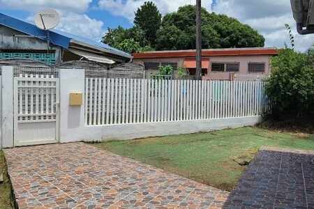 Fort de France - Zone Franche de Dillon - Maison 4 pièces