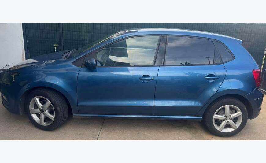 VOLKSWAGEN POLO prix à débattre.