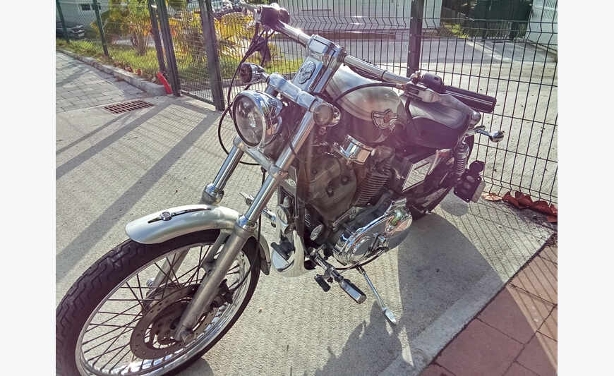 HARLEY 883 HUGGER