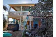 Oriental Bay 2Nd Line - Irmatized Villa To Renovate