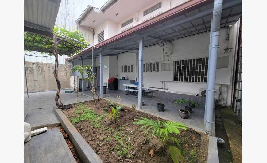 Cayenne - Immeuble De Caractère - 310 000 euros
