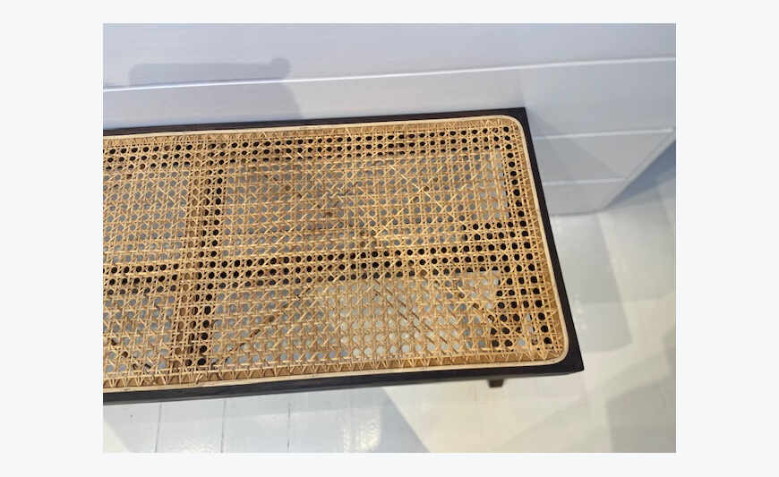 Banc jeanneret assise rattan