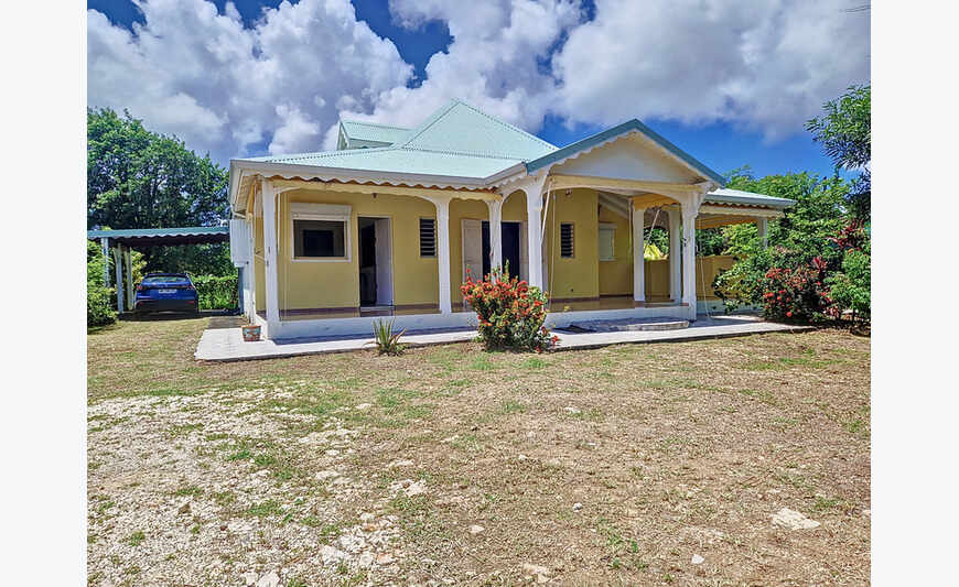 Dpt Guadeloupe, à louer maison meublée T4 : 2 chambres,