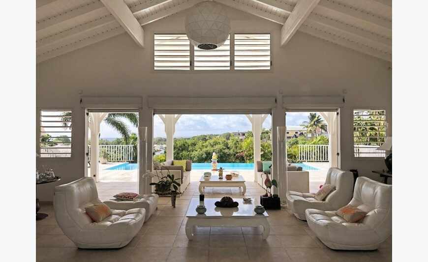 Maison 7 pièces Sainte Anne (971)