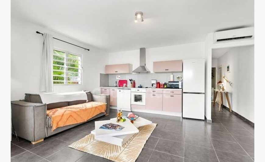 Superbe T2 Traversant En Rez-De-Jardin Sur Cul-De-Sac