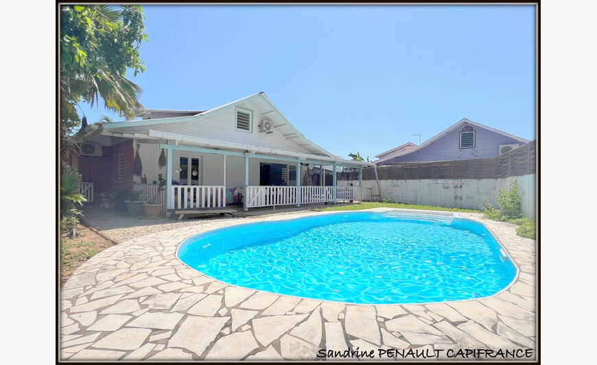 A Kourou (Guyane Francaise) Une Magnifique Villa T5 (R+1) de