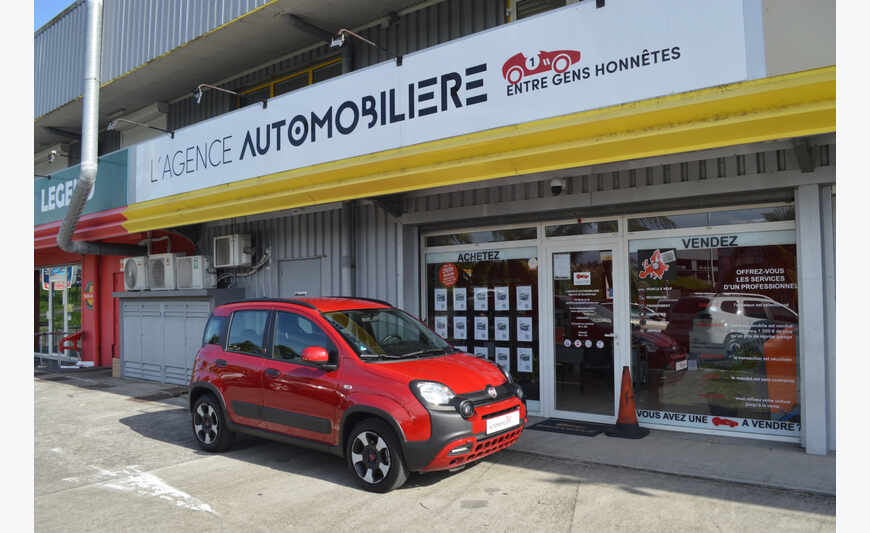 Fiat Panda My23 1.0 70 ch Hybride (Red)