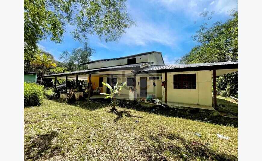 Maison à Matoury. 3 chambres - secteur Macrabo