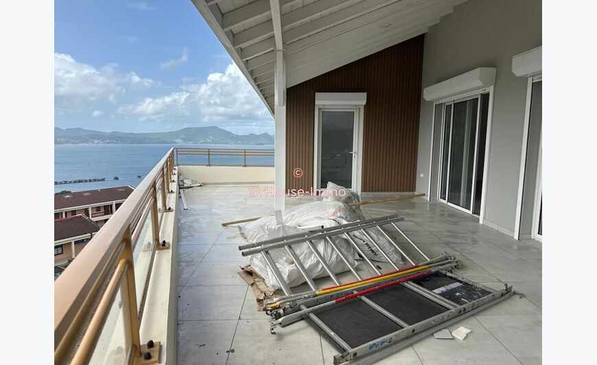 Apt T4 de 133m² avec terrasse vue mer