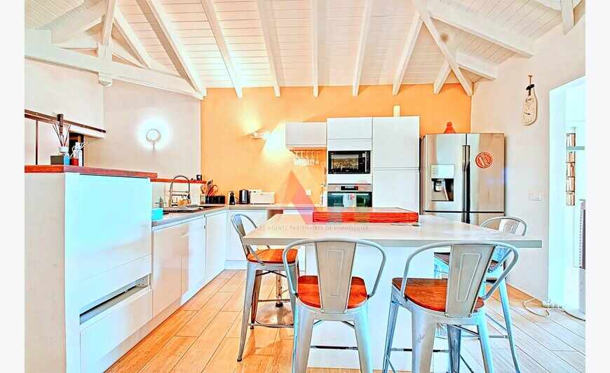 Villa T4 with garden and covered terrace