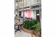 VENDEUSES boutique Gustavia Carré d or