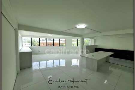 A louer - Local professionnel de 55m² - Zone France - Fort