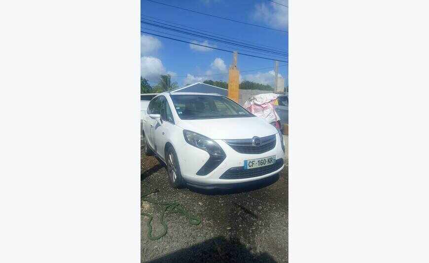 Opel Zafira tourer 2l