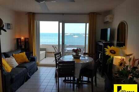 Marigot: sea view studio for rent Pirate