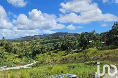 Terrain à bâtir 592 m²