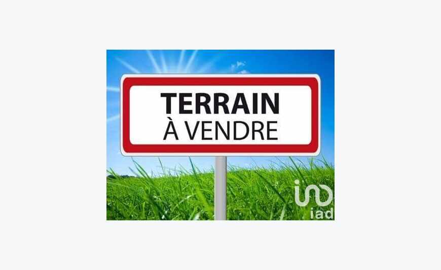 Terrain 700 m²