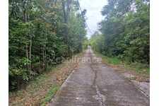 Terrain proche de Deshais (971)