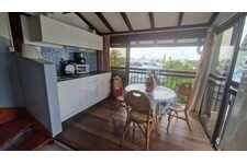 Bas du Fort, bel appartement duplex T3 piscine plage à pied