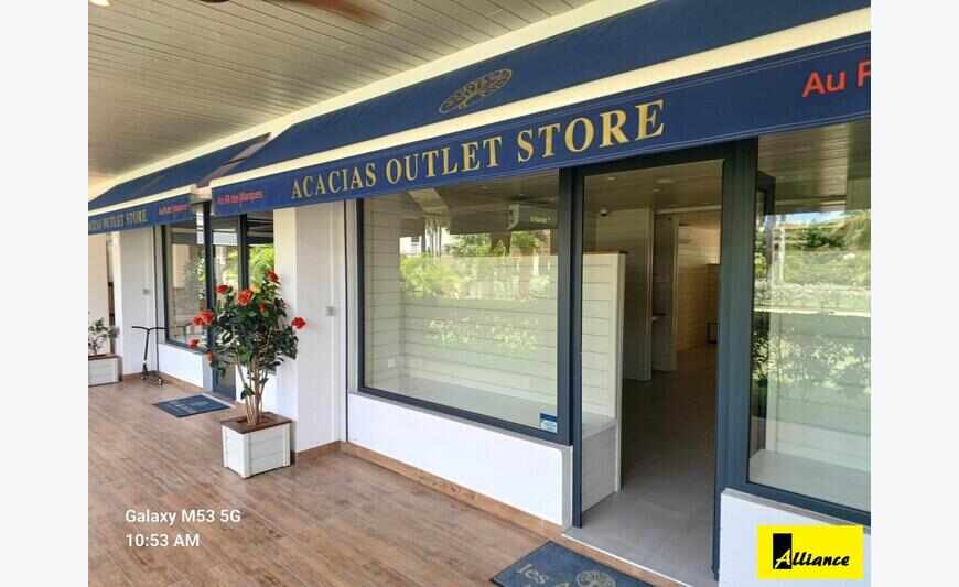 local commercial a anse marcel