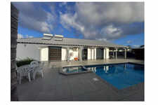 Magnifique villa moderne + dépendance au Moule