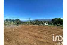Terrain 614 m²