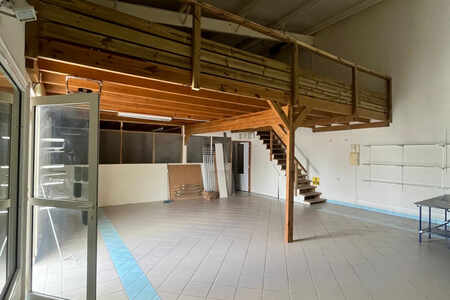 LOCAL COMMERCIAL A LOUER HOPE ESTATE