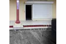 LOCAL COMMERCIAL HOPE ESTATE