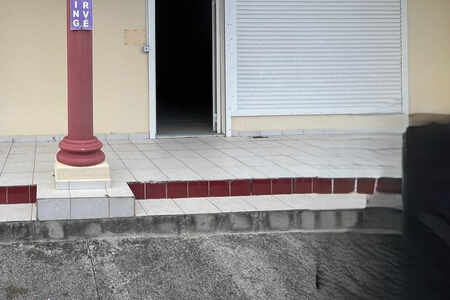 LOCAL COMMERCIAL HOPE ESTATE