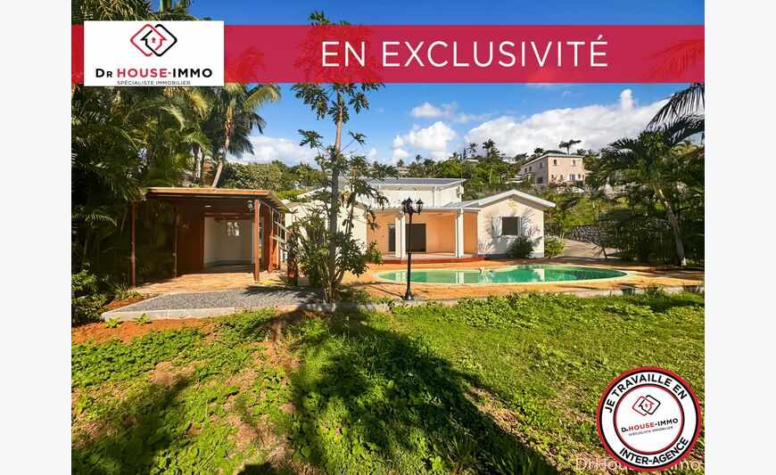 Magnifique Propriété avec Vue Mer, Piscine et Dépendance à