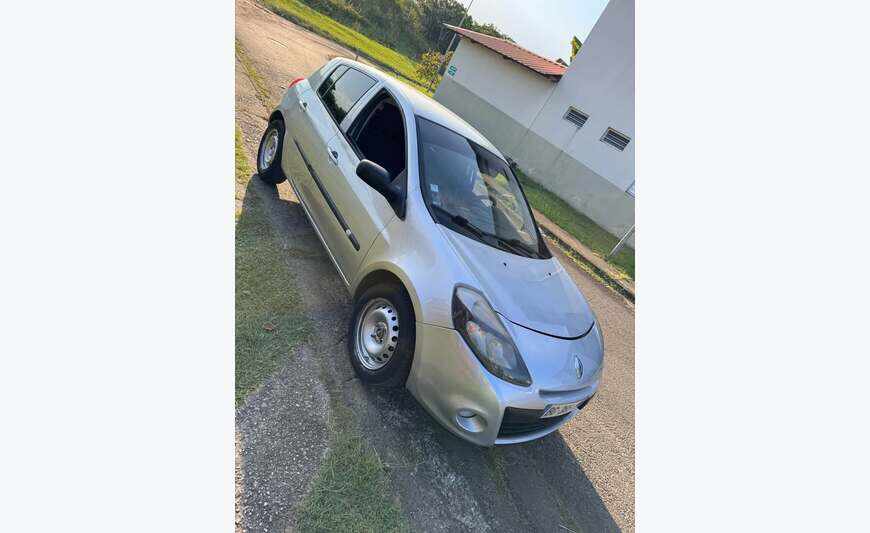 RENAULT CLIO III