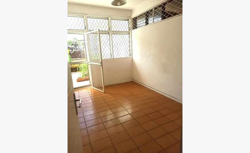À Cayenne, appartement 4 pièces à louer -77 M2