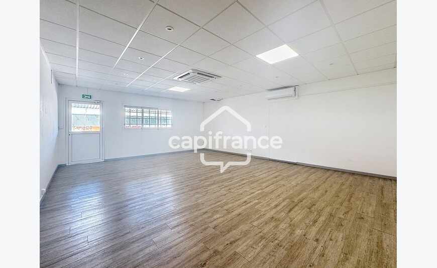 À Louer - Bureaux 56 m² - Le Village De Jarry - Baie-Mahault