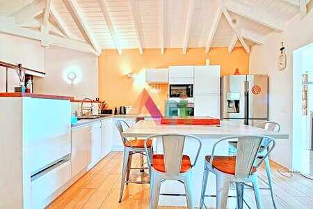 Villa T4 with garden and covered terrace