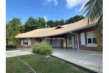 Belle Villa T4 avec Piscine - Cap Est