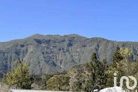 Terrain 4 841 m²