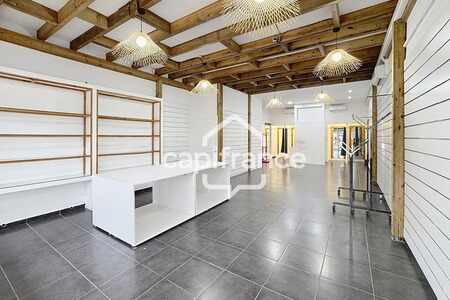 À Louer - Local Commercial 130 m² - Le Village De Jarry -