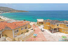 Pelican Oceanfront Estate Lot – Prime Redevelopment