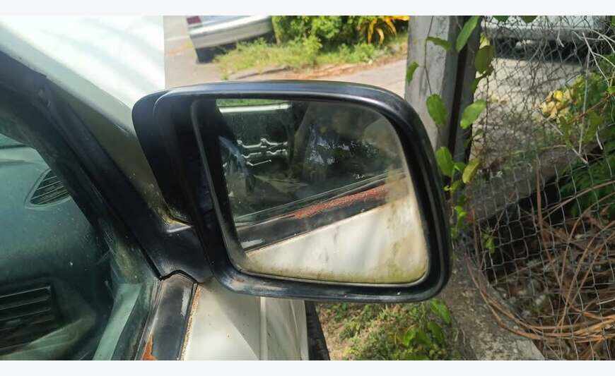 4X4 Mazda / Ford Ranger B2500 EN PIÈCES