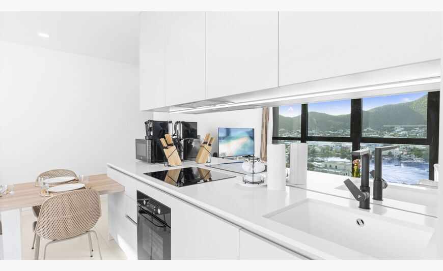 C-353 : Dernier Étage avec Vue sur le Lagon à The Hills