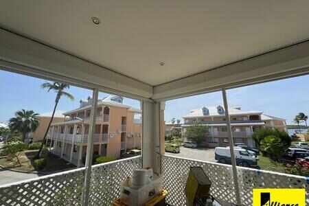 studio terrasse au Flamboyant