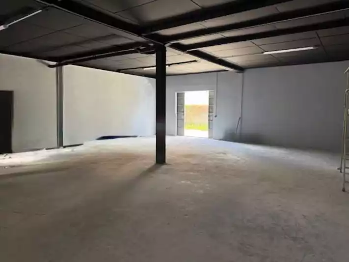 LOCAL COMMERCIAL / STOCKAGE DEPOT / GALISBAY