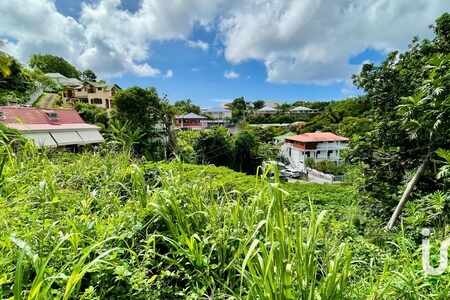 Terrain à bâtir 585 m²