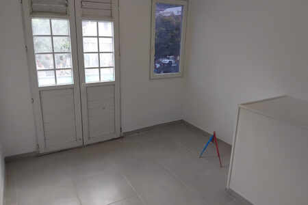 LOCAL A LOUER 1ER ETAGE