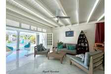 Villa De Charme Avec Piscine & Annexes - Saint-François