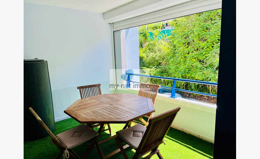 Bel appartement T3 non meublé au 1er étage d'une petite